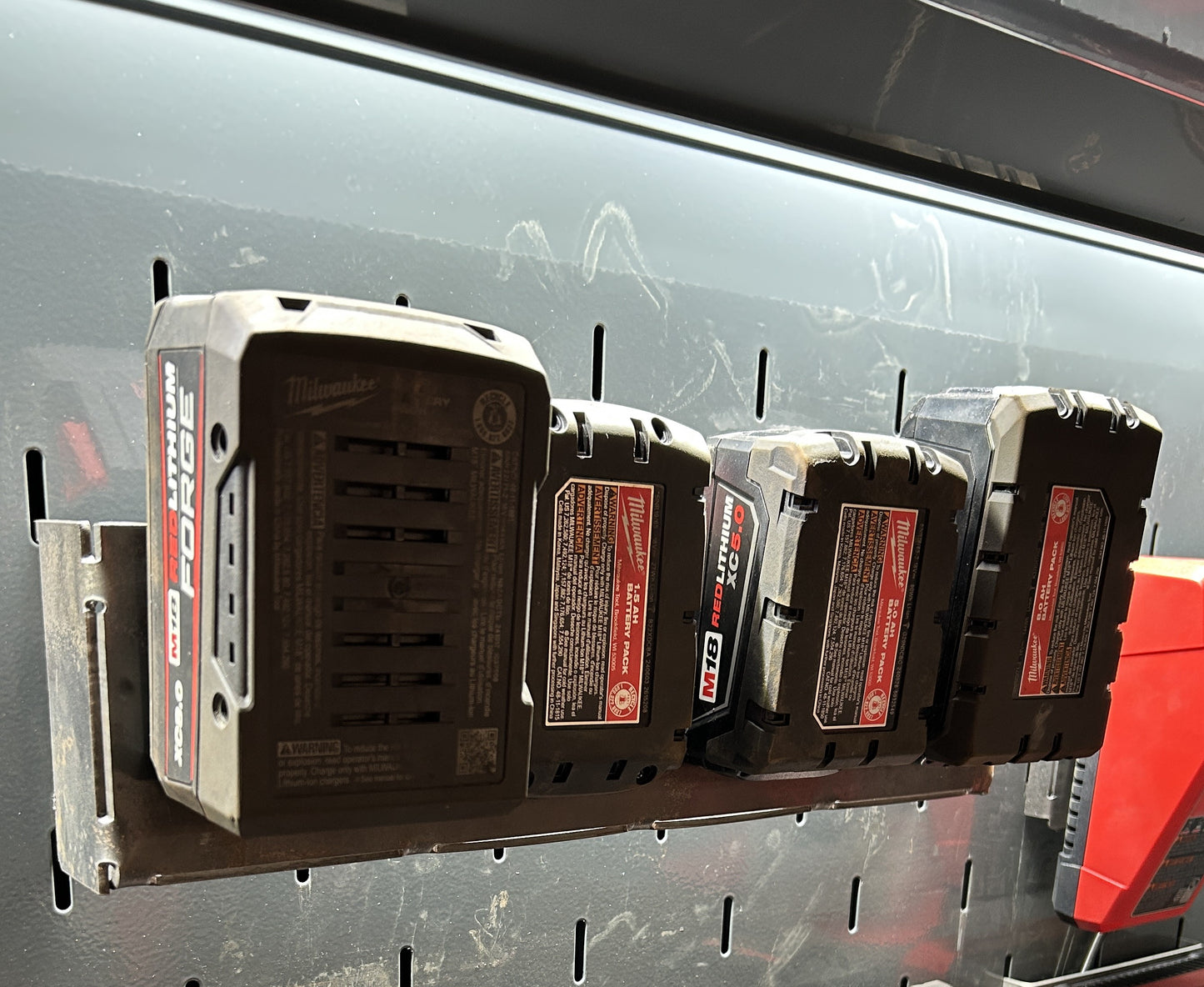 Milwaukee 4x18v Battery Mount