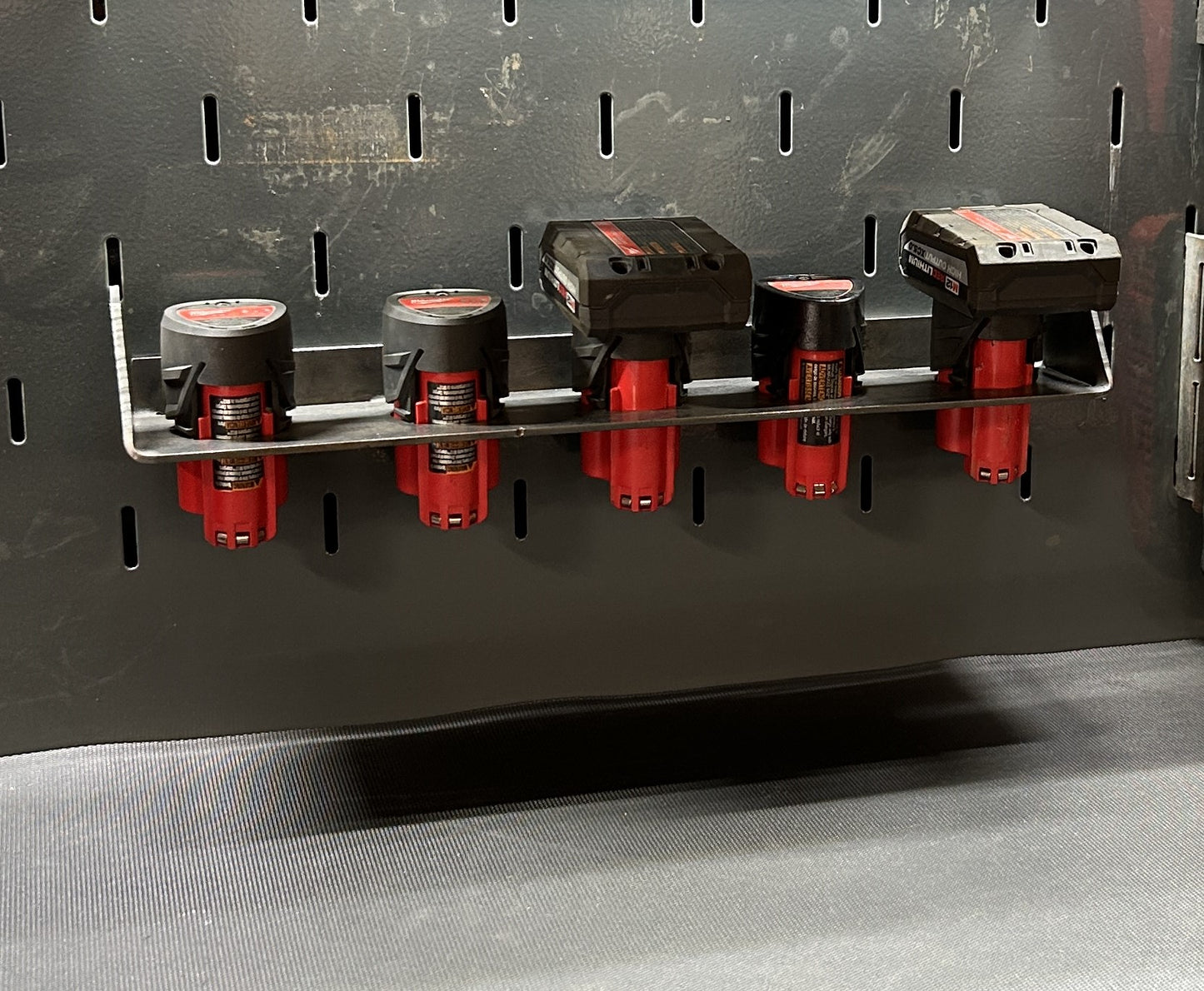 Milwaukee 5x12v Battery Mount
