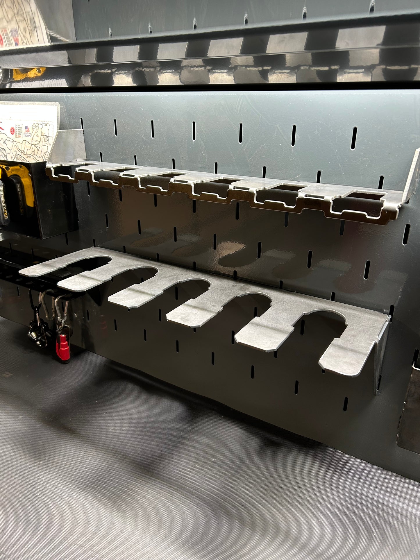 Dewalt 6x20v Battery Mount