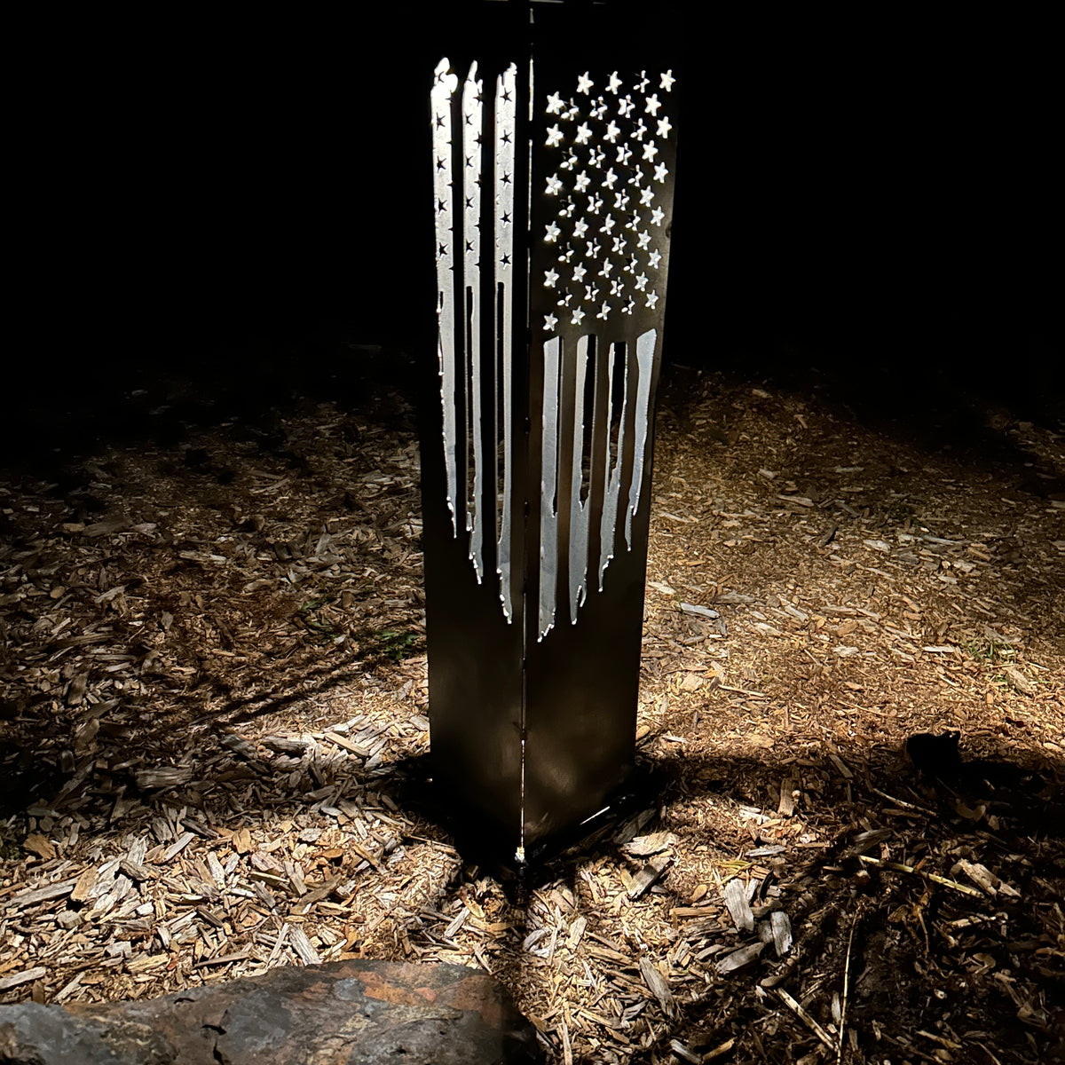 USA Distressed Flag Solar Pillar