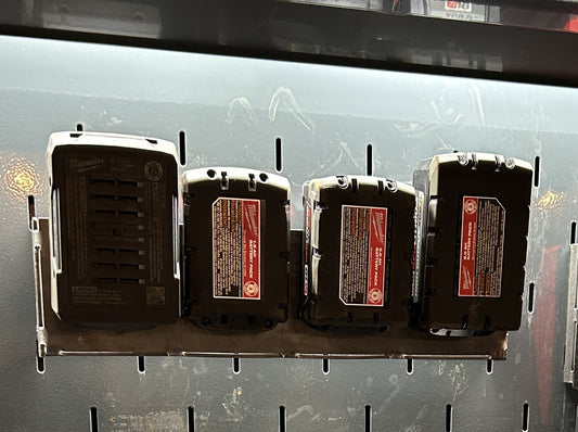 Milwaukee 4x18v Battery Mount