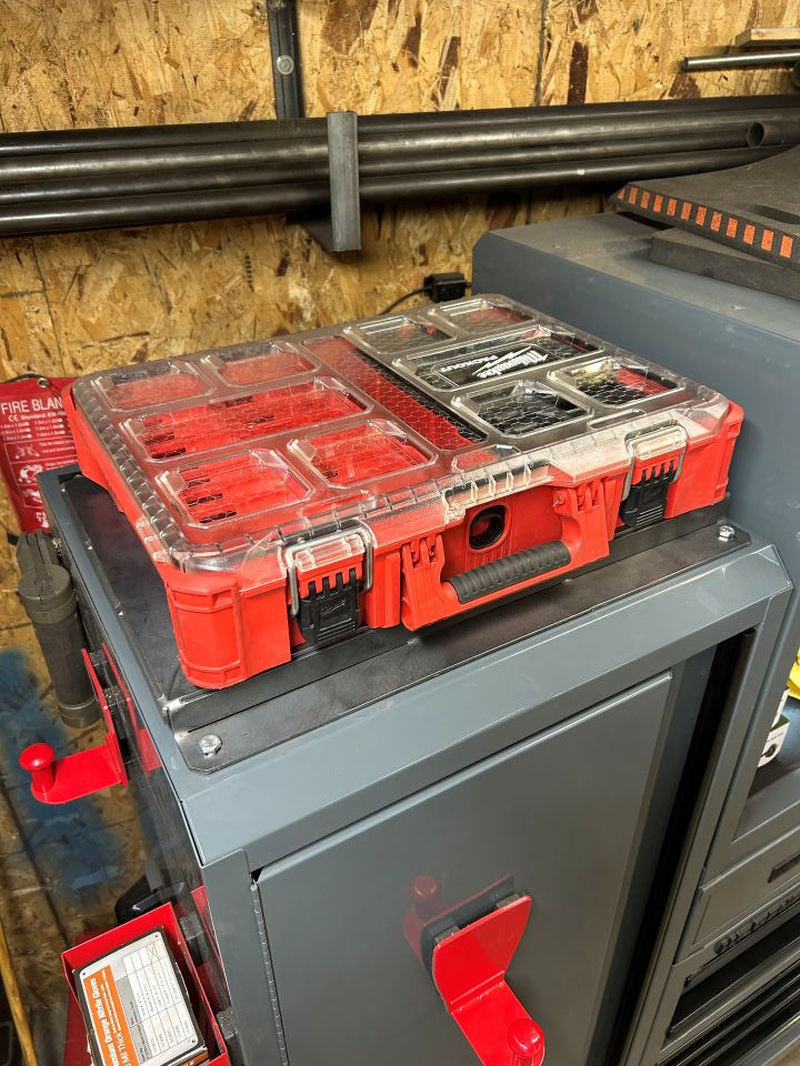 USG Milwaukee Packout Base Side Locker