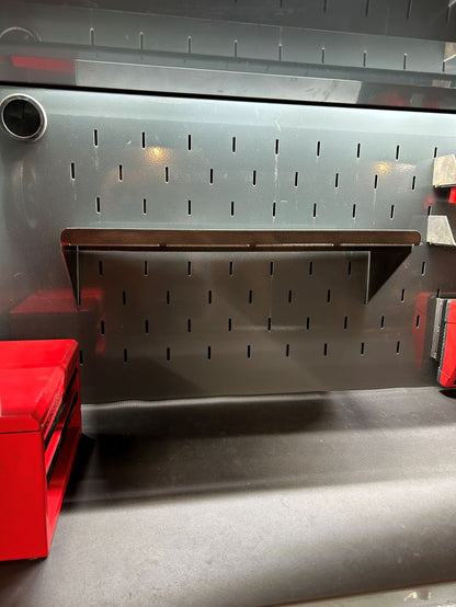 Icon & US General - Shelf 21"